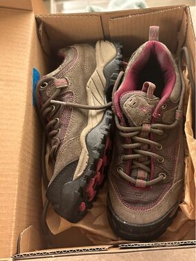 Columbia Brown and Pink Women's Ventilaor Hiking Shoes